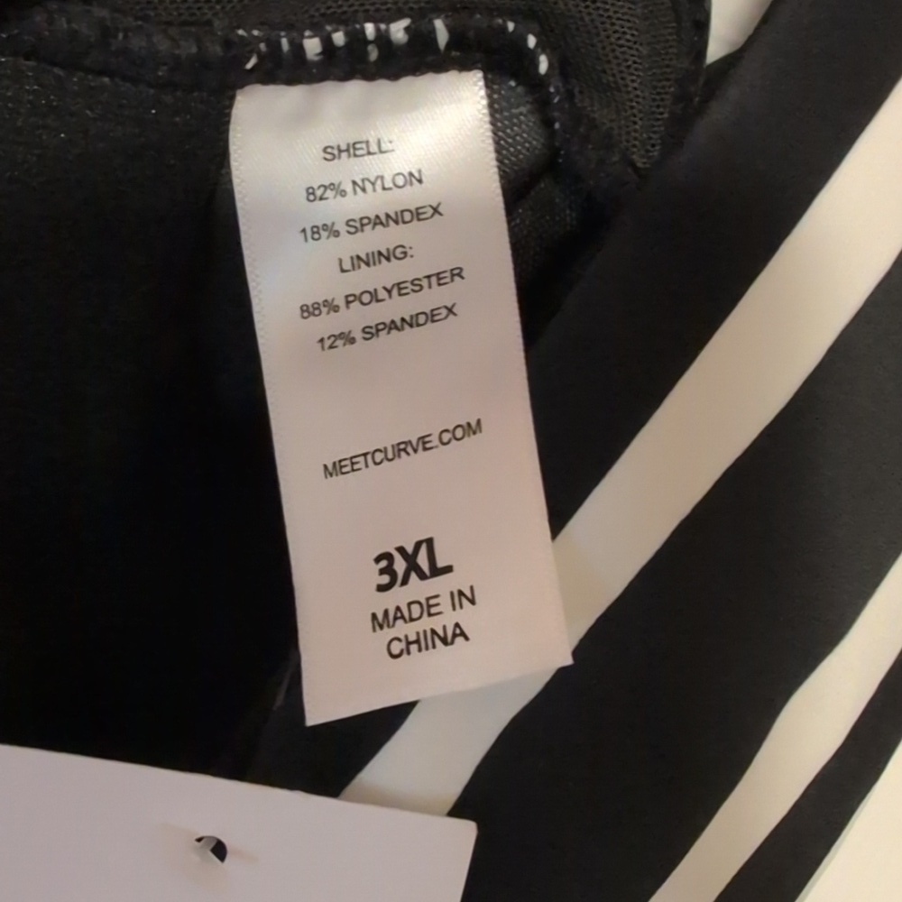 Meet.Curve Black and White Striped Women's One-Piece Twist Swimsuit NWT - Picture 9 of 9